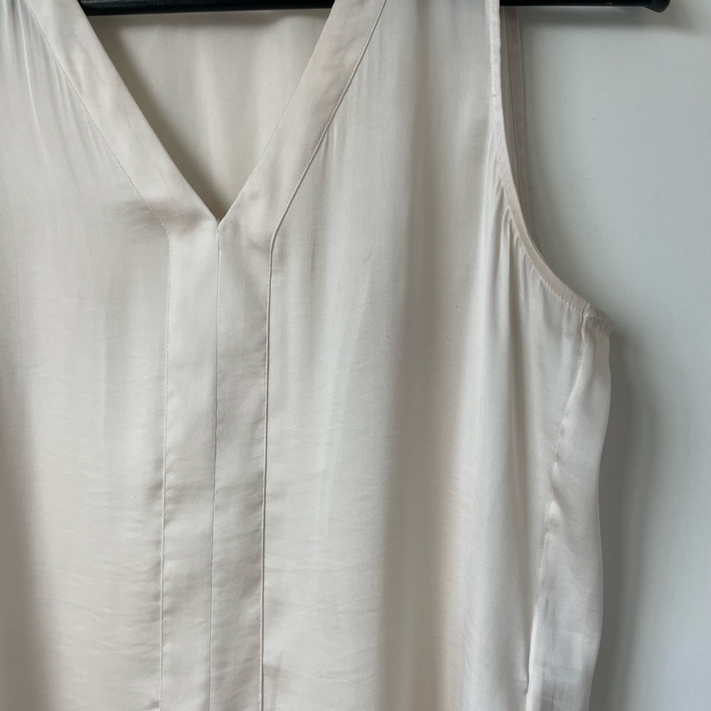 Banana Republic Sleeveless Blouse Size XS
